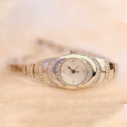 ⏳Offre spéciale limitée dans le temps : 50% de réduction💎Montre à bracelet en strass pour femmes⌚